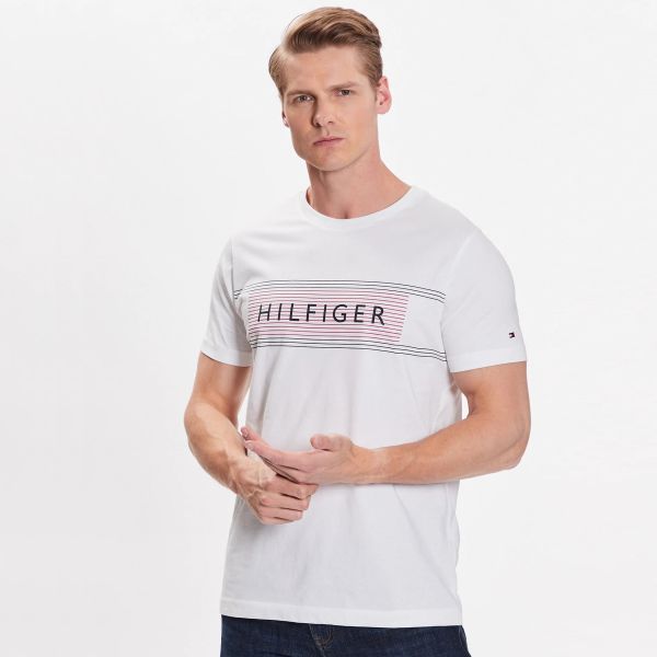 Tommy Hilfiger Brand Love Chest Logo T-shirt Wit