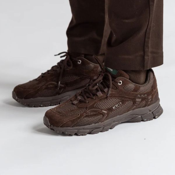 Mercer Amsterdam The Re-Run Monochrome Sneaker Bruin