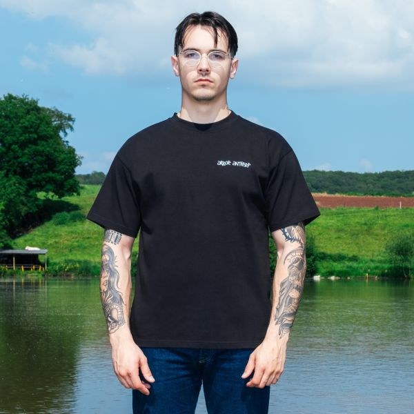 Arbor Antwerp White Faded Heart T-shirt Zwart