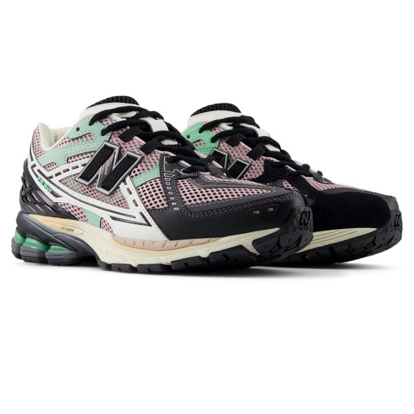 New Balance 1906 Utility Sneaker Roze/Zwart