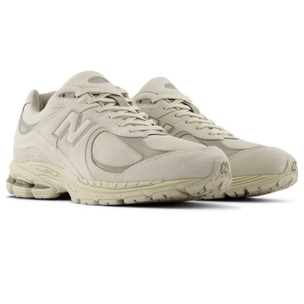 New Balance 2002R Sneaker Beige