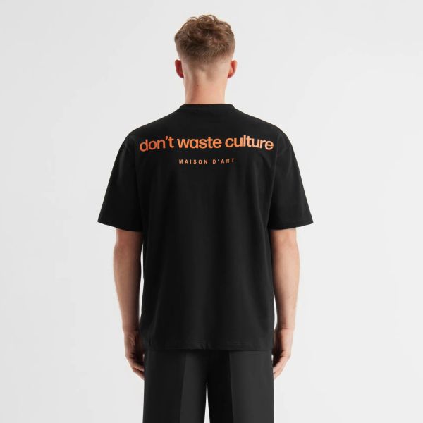 Don't Waste Culture Cleo T-shirt Zwart/Oranje