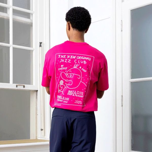 The New Originals Freddy Poster T-shirt Roze