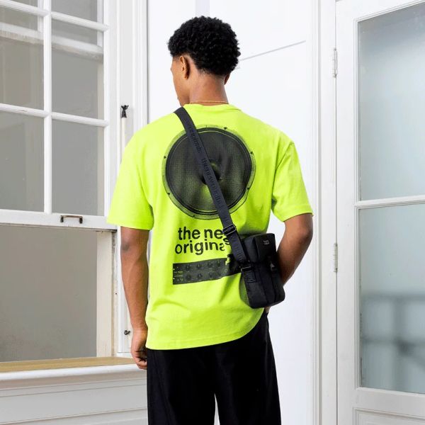 The New Originals Speaker T-shirt Groen