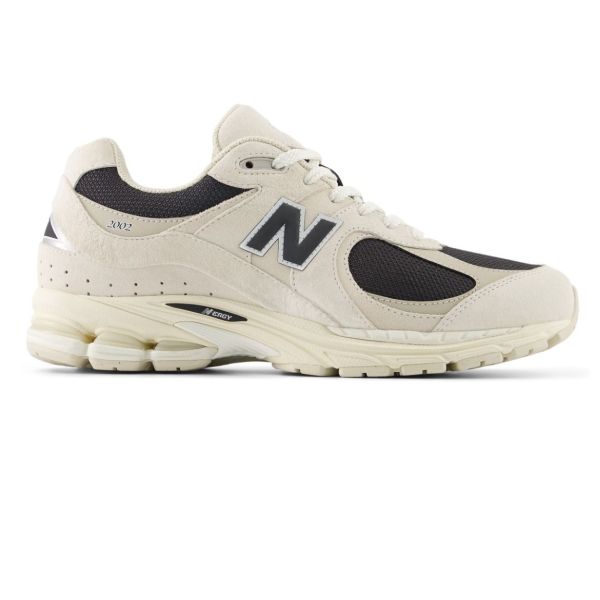 New Balance 2002R Sneaker Off White