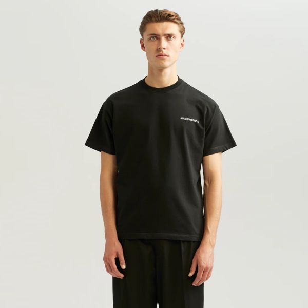 ANGE Projects Glass Of Wine T-shirt Zwart