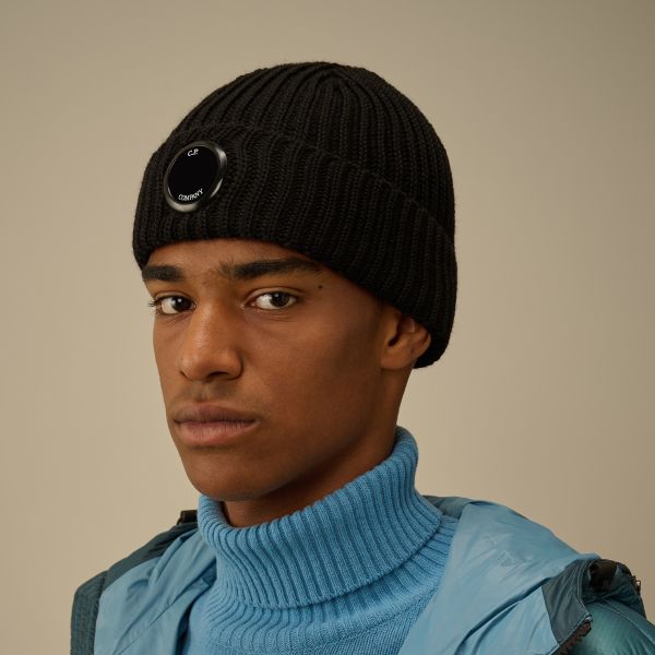 CP Company Ribbed Muts Zwart