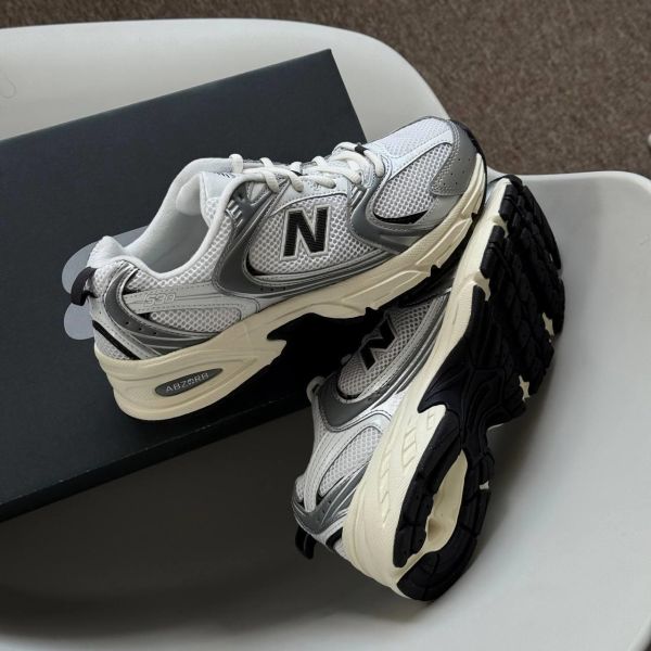 New Balance 530 Sneaker Zilver