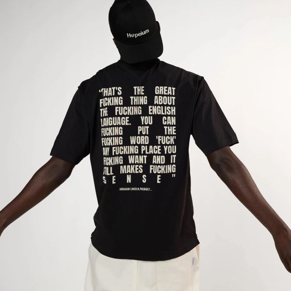Hopeium Text T-shirt Zwart
