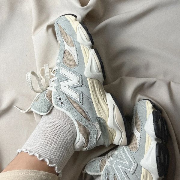 New Balance 9060 Fluffy Sneaker Grijs