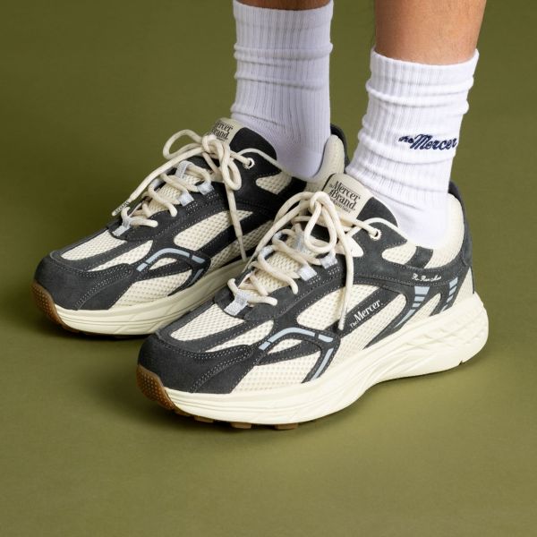 The Mercer Brand The Re-Run MAX Sneaker Antraciet/Off White