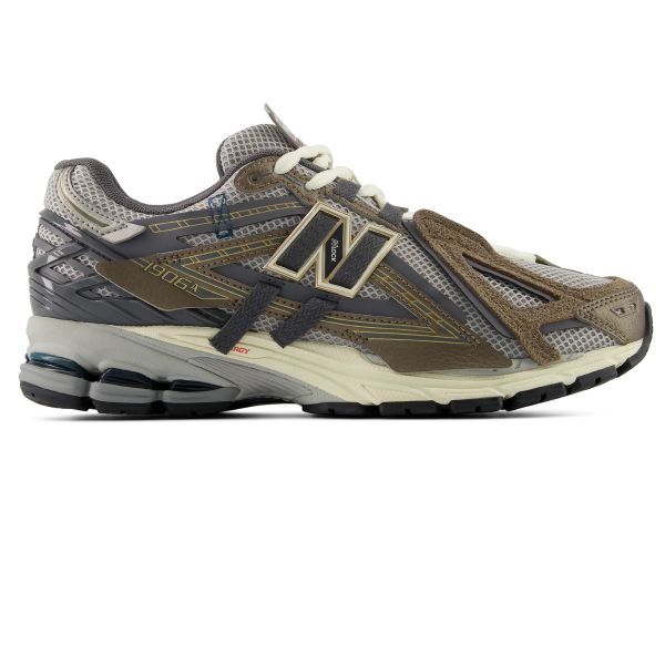 New Balance 1906A Sneaker Bruin