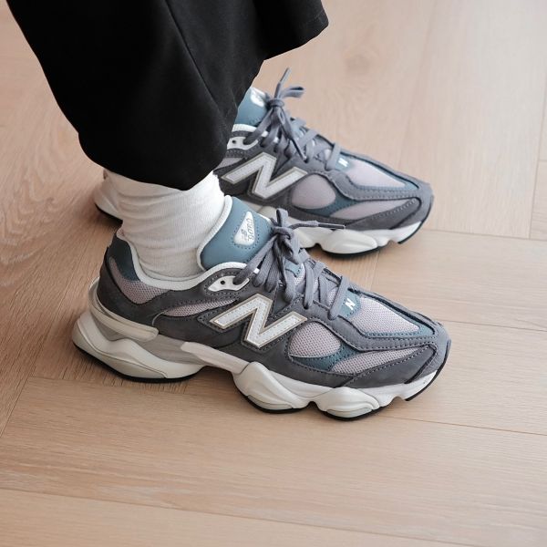 New Balance 9060 Sneaker Paars