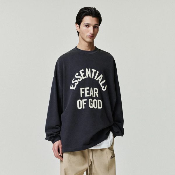 Fear Of God Essentials Campus 90's Longsleeve T-shirt Zwart