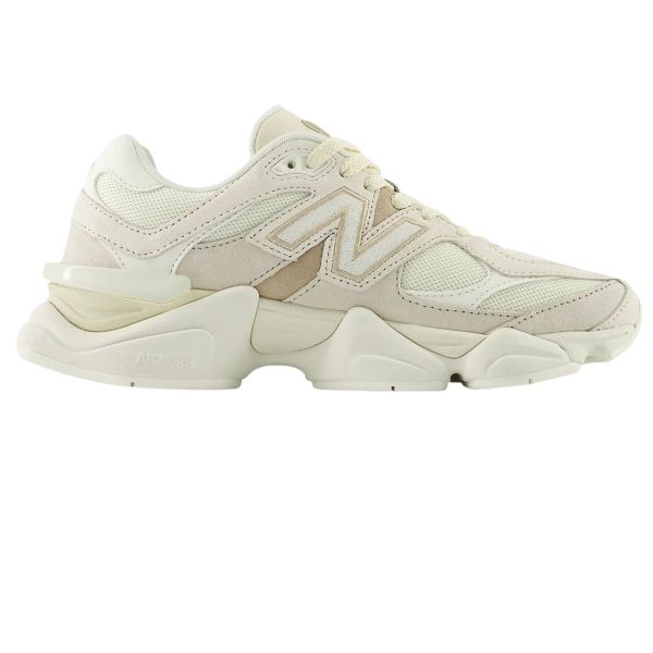 New Balance 9060 Sneaker Beige