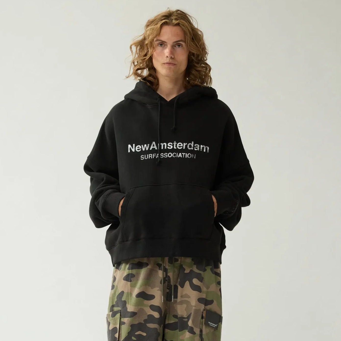 New Amsterdam Surf Association Worked Hoodie Zwart